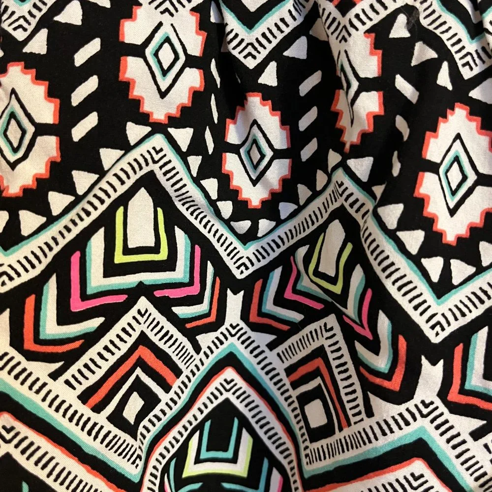 NWOT Justice Aztec patterned short size 12